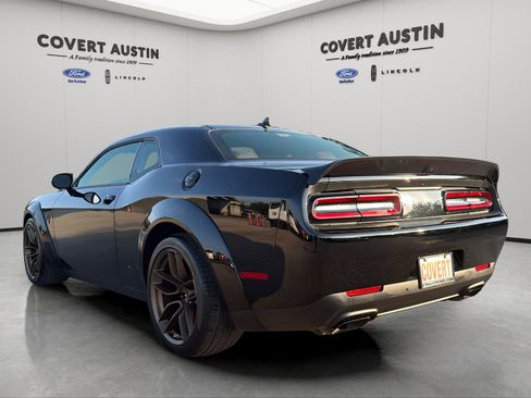 Used 2023 Dodge Challenger SRT Hellcat RWD image 3