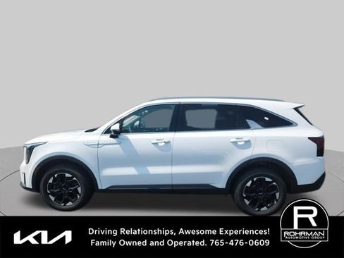 Used 2024 Kia Sorento S AWD/4WD image 6