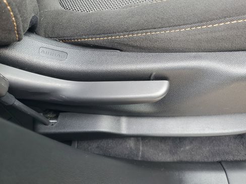 Used 2020 Chevrolet Traverse LS image 8