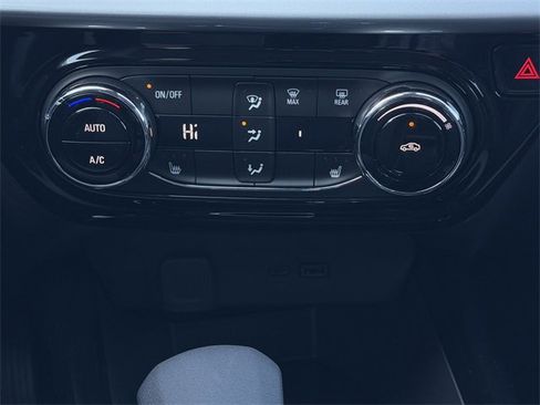 New 2026 Chevrolet Trax LT w/ LT Convenience Package image 16