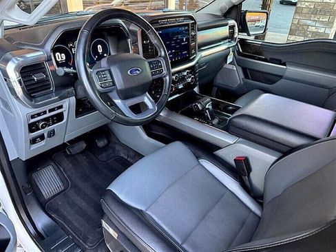 Used 2023 Ford F150 Lariat image 2