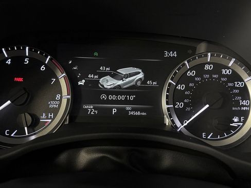 Used 2025 Toyota Highlander XLE FWD image 19
