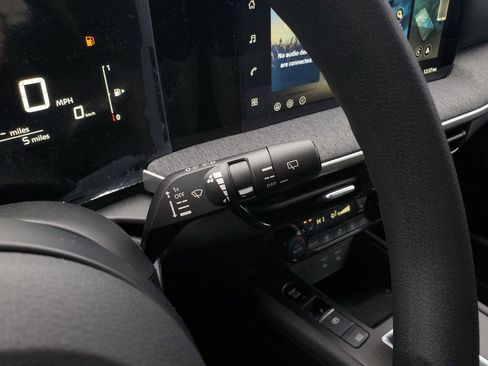 New 2026 Nissan Kicks SV image 21