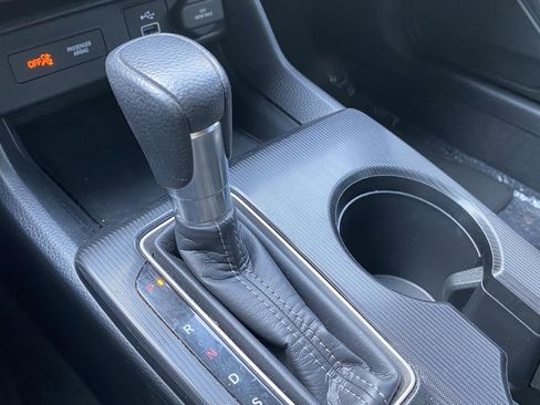 Used 2024 Honda Civic LX image 10