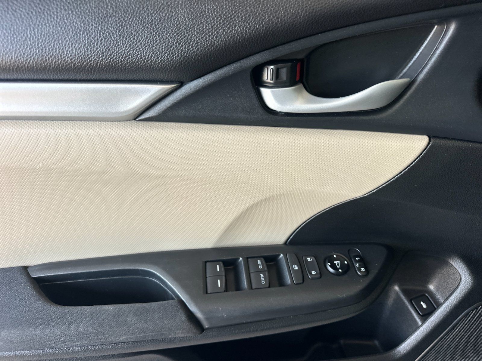 Used 2017 Honda Civic LX image 10