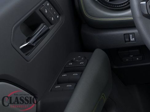 New 2026 Chevrolet Colorado ZR2 w/ Technology Package AWD/4WD image 24