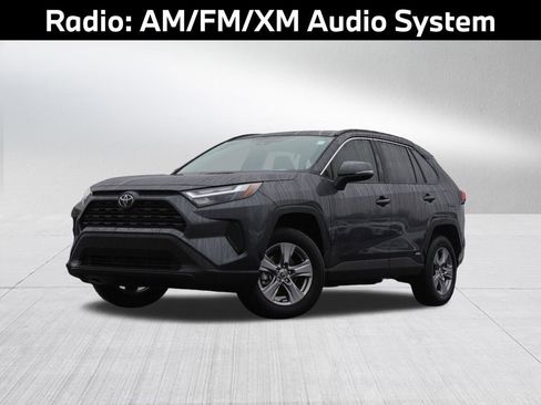 Used 2025 Toyota RAV4 XLE image 3