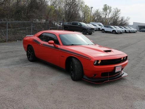 Used 2021 Dodge Challenger R/T w/ Blacktop Package image 7