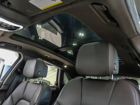 Used 2018 Porsche Macan Sport Edition AWD/4WD image 6