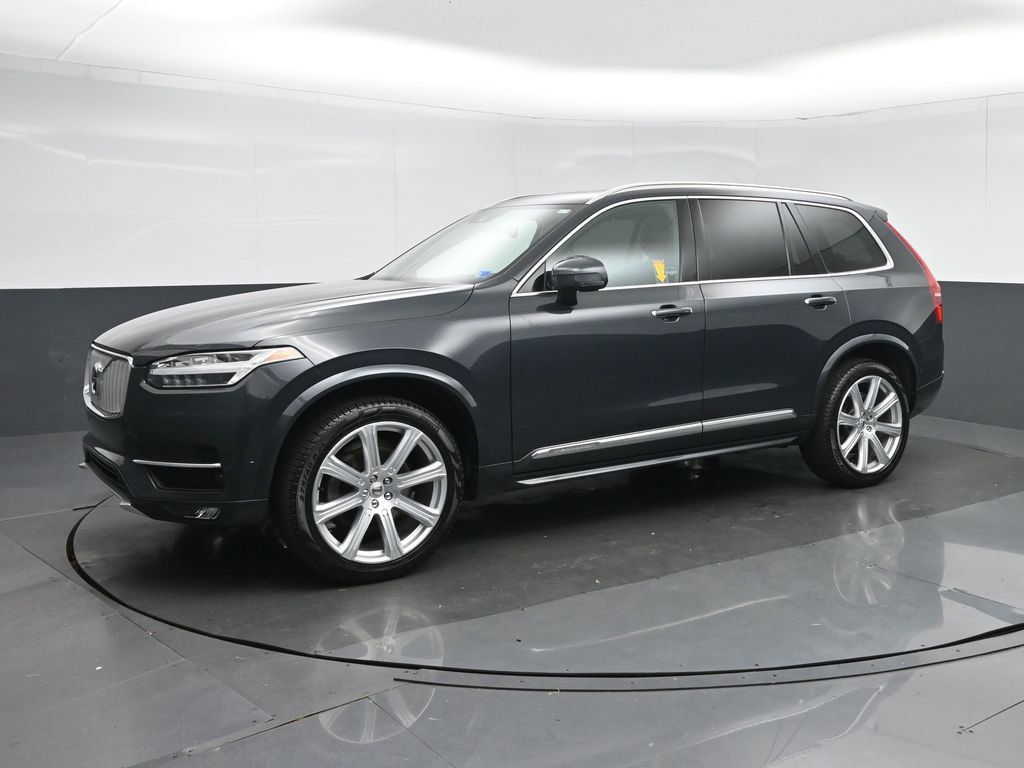 Used 2017 Volvo XC90 T6 Inscription w/ Vision Package AWD/4WD image 3