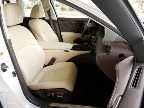 Used 2019 Lexus LS 500 AWD w/ Interior Upgrade Package image 8