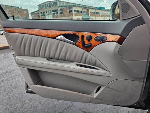 Used 2006 Mercedes-Benz E 350 4MATIC Wagon image 21