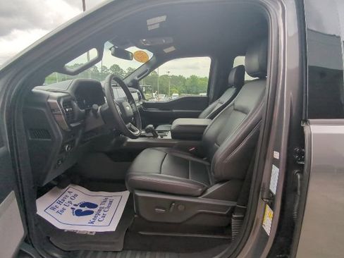 Used 2025 Ford F150 Lariat w/ Equipment Group 501A Mid AWD/4WD image 13