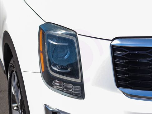 Used 2022 Kia Telluride S FWD image 12