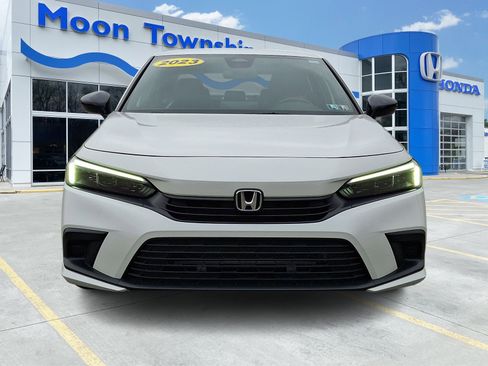 Used 2023 Honda Civic Sport image 2