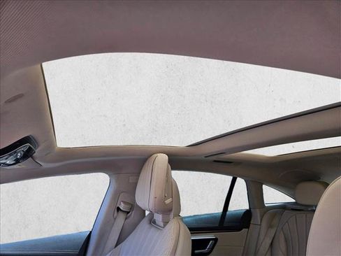 Used 2022 Mercedes-Benz EQS 450+ Sedan image 17