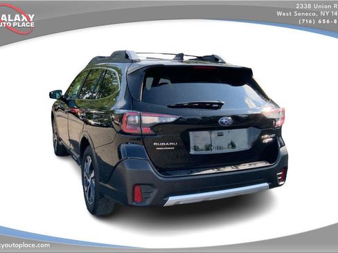 Used 2022 Subaru Outback Touring AWD/4WD image 7