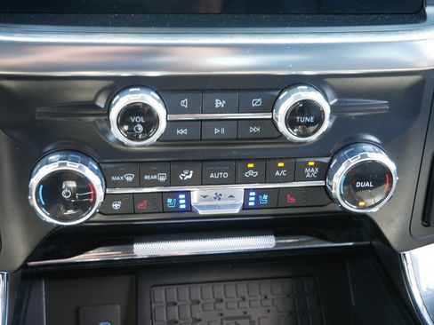 Used 2023 Ford F150 Lariat w/ Equipment Group 502A High AWD/4WD image 23