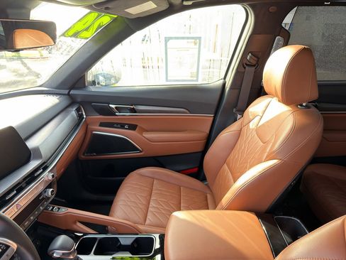 Used 2024 Kia Telluride SX Prestige X-Pro image 16