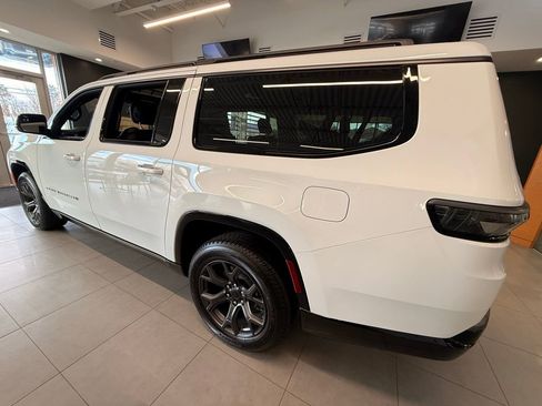 New 2026 Jeep Grand Wagoneer L Limited AWD/4WD image 4