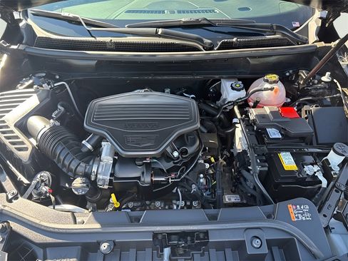 Certified 2025 Cadillac XT5 Premium Luxury image 9