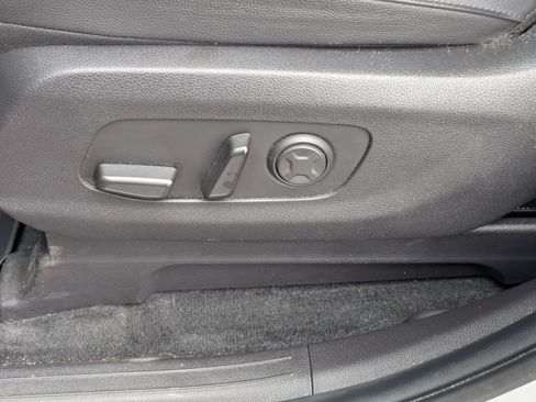 Used 2023 Kia Carnival SX Prestige FWD image 14