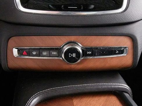 Used 2017 Volvo XC90 T6 Inscription w/ Vision Package AWD/4WD image 14