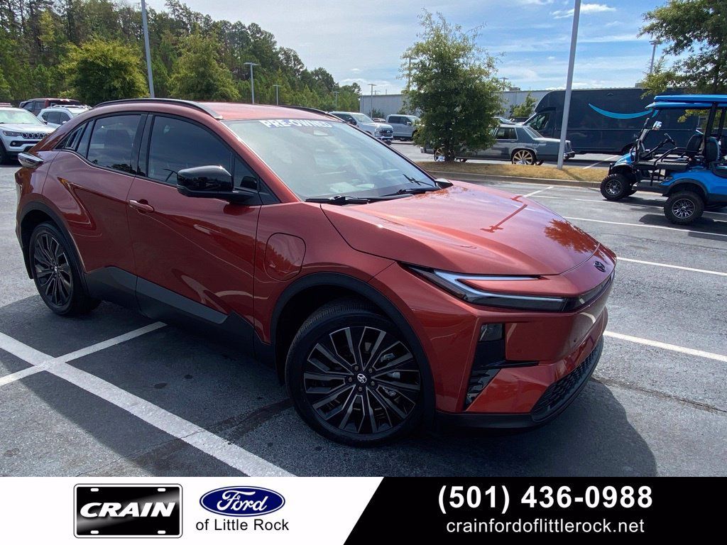 Used 2026 Toyota C-HR w/ Cold Weather Package AWD/4WD image 1