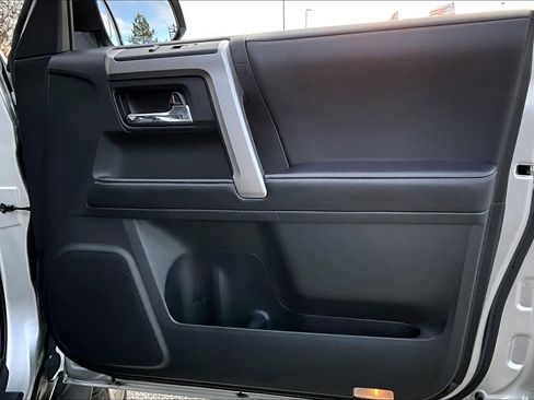 Used 2022 Toyota 4Runner SR5 image 21