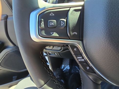 New 2026 RAM 1500 Big Horn AWD/4WD image 17
