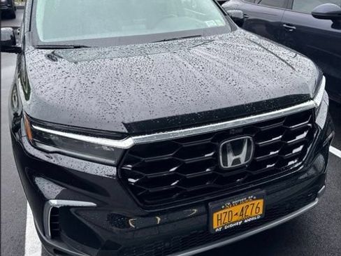 Used 2023 Honda Pilot Elite image 1