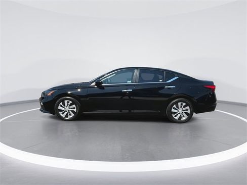 Used 2022 Nissan Altima 2.5 S image 5