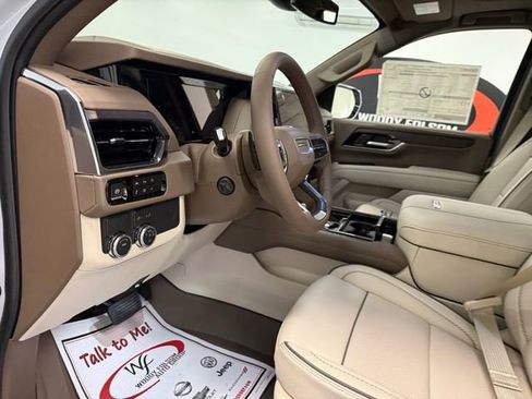 New 2026 GMC Yukon Denali w/ Sun & Power Step Package image 13