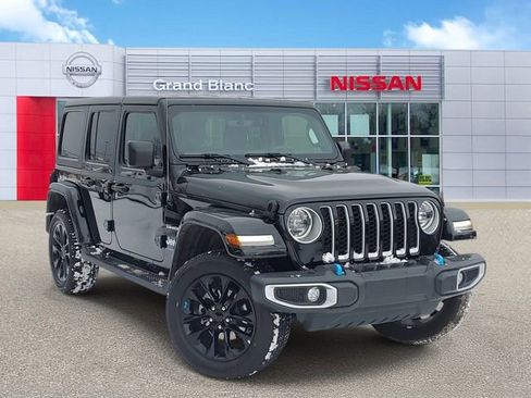 Used 2023 Jeep Wrangler Unlimited Sahara w/ Cold Weather Group image 1