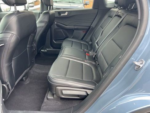 Certified 2023 Ford Escape Platinum AWD/4WD image 19
