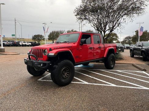 Used 2020 Jeep Gladiator Rubicon image 2