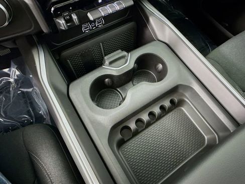 New 2026 RAM 1500 Big Horn AWD/4WD image 32