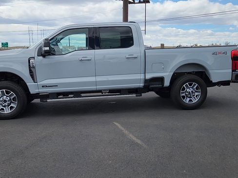Certified 2025 Ford F250 Lariat AWD/4WD image 3