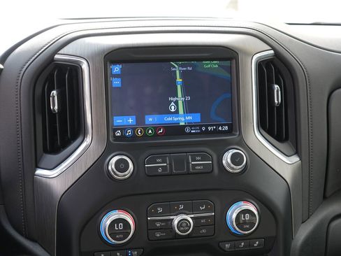 Used 2023 GMC Sierra 3500 Denali w/ Denali Ultimate Package AWD/4WD image 22