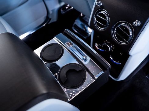 Used 2022 Rolls-Royce Cullinan image 47