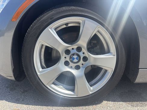 Used 2010 BMW 328i Convertible w/ Premium Pkg RWD image 35