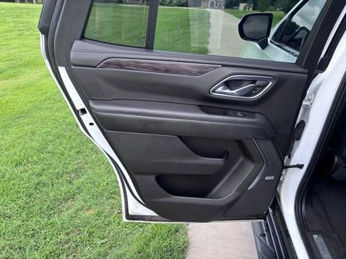 Used 2021 Chevrolet Tahoe LT AWD/4WD image 13