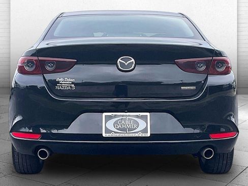 Used 2020 MAZDA MAZDA3 Sedan w/ Select Package FWD image 3