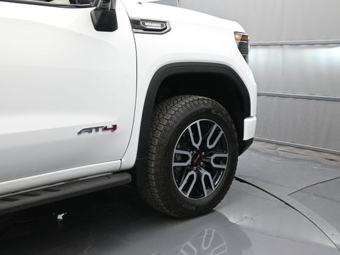 Used 2026 GMC Sierra 1500 AT4 w/ AT4 Premium Package AWD/4WD image 48