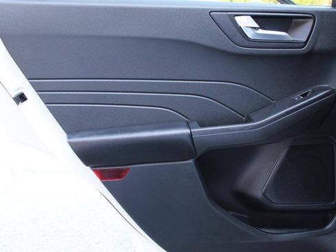 Used 2022 Ford Escape SEL FWD image 22