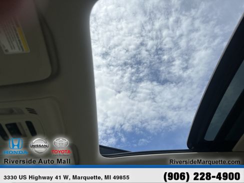 Used 2023 Buick Envision Avenir FWD image 24