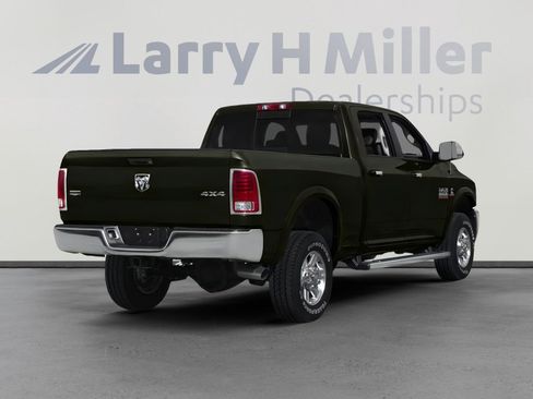 Used 2014 RAM 2500 Laramie w/ Convenience Group image 4