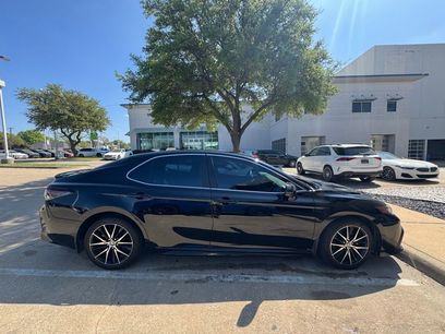 Used 2024 Toyota Camry SE w/ Convenience Package