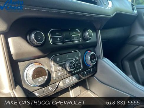 Used 2024 Chevrolet Suburban LT AWD/4WD image 8