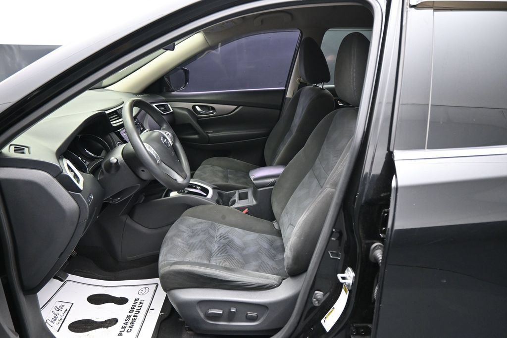 Used 2015 Nissan Rogue SV AWD/4WD image 9